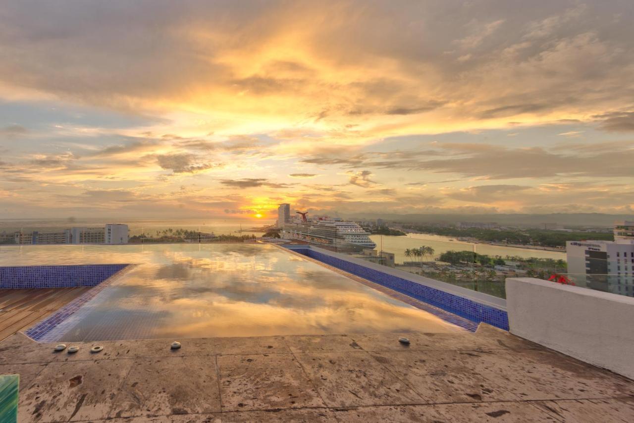 ¡Hermoso Condo con espectacular vista a la bahia!! Puerto Vallarta Exterior foto